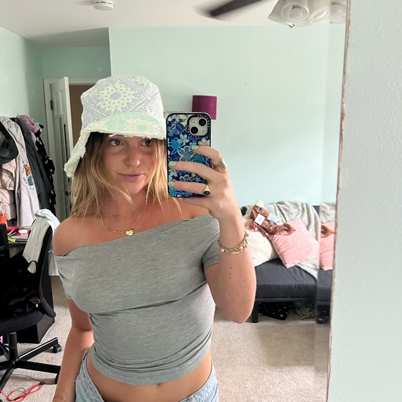 Free people hat - Picture 3 of 4